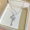Collar de titanio con diseño de trébol y circonita, estilo coreano y japonés de lujo ligero, cadena para la clavícula, a la moda y elegante, para mujer