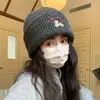 Coreia do Sul Bonito Filhote De Cachorro Bordado Chapéu De Malha Das Mulheres Inverno Novo Chapéu De Lã Quente All-match Casual Proteção Da Orelha Chapéu Frio para Homens