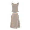 Conjunto de camisola curta justa de gola redonda com renda de bolinhas aveludada + saia de tule de cintura alta com amarração, puramente desejável