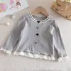 Camiseta de Manga Longa para Meninas 2026 Primavera Novo Estilo Fina 100% Algodão Top Infantil Camiseta de Menina Roupa de Baixo Falsa de Duas Peças para Bebê
