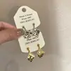 Brincos Geométricos Rombos de Zircônia Estilo Retro Hong Kong para Mulheres, Elegantes e Versáteis, Brincos de Nicho Únicos, Tendência Nova de Alto Padrão