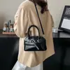 Diseño de Nicho Moda Casual Bolso Bandolera Bolso Tipo Concha para Mujer Nuevo Estilo Primavera y Verano 2025 Personalizado Bolso Pequeño Cuadrado de Hombro Cruzado