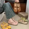 Zapatos de mujer retro de suela gruesa, punta redonda, color rosa, nuevos zapatos Mary Jane casuales de moda con correa cruzada, 2025