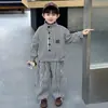 Traje de Chenilla para Niños Primavera y Otoño 2026 Pantalones Rectos Sueltos Rayados Infantiles Conjunto Casual de Dos Piezas para Niños