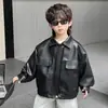 Chaqueta de cuero negra para niño, nuevo estilo primavera y otoño 2026, chaqueta de cuero vintage estilo motero genial para niños