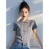Camiseta de Manga Corta Gris Verano 2026 para Mujer, Popular Cuello Polo, Versátil Top de Punto Adelgazante