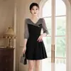 Vestido negro corto de manga media con retazos de lentejuelas de temperamento para adelgazar, fiesta, actuación, ocasión formal, vestido para mujer