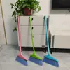 Conjunto de vassoura para atacado com armazenamento de plástico para limpeza doméstica, pá de lixo espessa transfronteiriça, vassoura prática com cerdas macias para dormitórios e hotéis