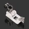 Pie prensatelas para máquina de coser Pegasus W500 5.6 Accesorios de plástico para máquina de coser Pie prensatelas para máquina de coser elástica de tres agujas y cinco hilos Blanco
