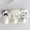 Meias para Recém-Nascidos Primavera e Outono 0 a 3 Meses Meias para Bebês Barra com Renda Meia Versátil de Princesa para Bebê Menina