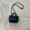 Bolso de Moda y Tendencia Tipo Cubo para Mujer 2026 Nuevo Elegante Versátil Bolso Cruzado con un Toque de Lujo para Salidas