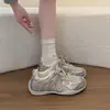 Zapatillas de entrenamiento alemanas de estilo retro casual para mujer, nueva moda de otoño, con aumento interno de altura, hace que los pies parezcan más pequeños, zapatillas deportivas casuales versátiles para mujer