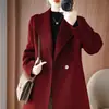 Novo casaco de lã dupla face puro para outono e inverno, comprimento médio, ombro reto, jaqueta de trabalho feminina, corte em A, emagrecedor e moderno