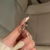 Anillos Apilables de Lujo Minimalista de Moda de Gama Alta para Mujer, Diseño de Nicho Zirconia Súper Brillantes Tendencia de Anillos de Celebridades de Internet