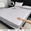 Colchoneta Refrigerante de Seda de Hielo de Gama Alta Modelo Nuevo Verano 2026 Lavable a Máquina Juego de Tres Piezas Verano Clase A Suave para Aire Acondicionado Estilo Sábana de Cama
