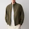Chaqueta Momeike para Hombre con Cuello Alto de Inteligencia Alta para Viajes al Trabajo, Modelo Nuevo Otoño 2026 con Tapeta de Botones Oculta 81697