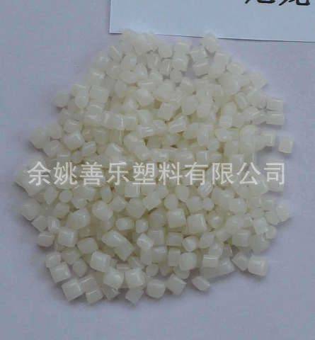 12PA白色差