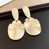 Pendientes de Botón Geométricos Irregulares Exagerados de Metal con Superficie Brillante, Estilo Nuevo 2026, Pendientes de Personalidad, Sentido del Diseño, Adornos para Orejas