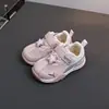 2026 Verano Nuevo Estilo Hueco Malla Simple Zapatos de Bebé Transpirables Zapatos Individuales para Bebés Zapatos Versátiles para Niños 5880