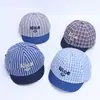 Gorra de Béisbol de Estilo Nuevo con Visera Corta para Bebés, Sombrero de Sol para Primavera y Verano para Niños de 1 Año, Gorra Versátil de Moda a Rayas y Cuadros