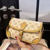 Bolso de Hombro para Viajeras 2026 Moda Más Vendido Bolso Pequeño Cuadrado de Hombro Cruzado Bolso Pequeño Cuadrado con Monograma Retro Bolso de Axila