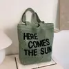 Bolsa de palha trançada para drop-shipping, popular na Europa e América, bolsa tote simples com letras, bolsa para viagem ao ar livre, férias na praia para mulheres