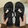 Nuevas Chanclas 2025 para Dormitorio Femenino Ligeras Antideslizantes Cómodas Lindas Shirley Mei Combinación Libre Versátil Espiga