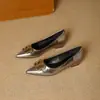 Sapatos Mary Jane de salto médio, salto bloco, para calçar sem cadarço, para mulheres, nova coleção primavera/outono, estilo francês, com fivela quadrada metálica, bico fino e abertura rasa