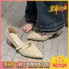 Novas Sandálias Vazadas Estilo Fada Francesa Versátil Tamanho Pequeno e Médio Sapatos de Salto Único Estilo Chanel 2025 Bico Fechado Estilo Retrô Primavera e Verão Pérolas