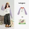 Camiseta Pudding Haru Estampa de Desenho para Meninas Novo Estilo de Primavera Color Blocking Manga Raglan Gola Redonda Manga Longa