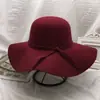 Chapéu de Pescador Preto para Mulheres Outono e Inverno Coreano All-match Gravata Borboleta Top Hat Chapéu de Lã de Lã de Aba Grande para Mulheres Vintage