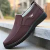 Tênis de lona masculinos transfronteiriços, adequados para primavera e outono, com solas grossas e macias, projetados para homens de meia-idade e idosos, apresentando design antiderrapante e disponível em tamanhos grandes, um fabricante casual de calçados masculinos