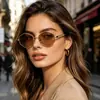 Gafas de sol poligonales de metal con forma de rombo personalizadas de moda, populares en Europa y América, Protección solar para exteriores, Gafas de sol de moda para mujer