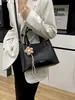 Bolsa tote feminina de comércio exterior no atacado 2026 nova moda bolsa transversal versátil verão popular mais vendida bolsa de mão pequena