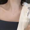 Colar de borboleta de diamante oco Corrente de clavícula de alto grau de nicho de luxo leve 2021 Novo ins Estilo frio simples