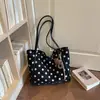Bolso de mano único y elegante de lunares para mujer, nuevo bolso de hombro casual de moda 2026, bolso de gran capacidad para el trabajo