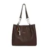 Bolso grande casual retro estilo coreano para trabajo y uso diario para mujer, nuevo bolso de hombro tipo tote tejido para principios de otoño de 2026