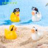 Micropaisaje comercial transfronterizo, pato amarillo pirata creativo, adorables decoraciones de bricolaje, accesorios, mini adornos de escritorio pequeños