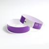 Fábrica de suprimentos transfronteiriços em estoque pulseira descartável playground concerto festa identificação material de papel sintético