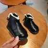 Botas para bebê menina sapatos de inverno sola macia sapatos para bebê andar sapatos de algodão infantis com veludo extra sapatos de menina sapatos de princesa botas pequenas de couro