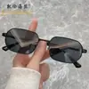 Nuevas gafas de sol cuadradas retro, gafas de sol metálicas de moda, gafas versátiles para el sol al aire libre y para conducir 9659