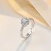 Anillo de Lujo Ligero Estilo Francés de Gama Alta con Microincrustaciones Completas de Diamantes para Mujer, Súper Brillante, Moderno, Exquisito, Versátil, Modelo Nuevo, Anillo de Venta Caliente en Transmisión en Vivo