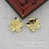 Joyería DIY Cobre Chapado en Oro de 24K Conservación de Color Flor de Cinco Pétalos de 10 mm con Agujero Central Base de Flor Hecha a Mano B2098