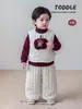 Colete de inverno moderno e estiloso para meninos, colete acolchoado quente com desenho para meninos pequenos, roupa para o primeiro aniversário de bebê menino