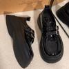 Zapatos pequeños de cuero estilo británico retro para mujer 2025 Nuevos Preppy Flats de plataforma de suela gruesa Mocasines negros Estilo caliente