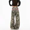 Venta al por mayor transfronterizaEstilo retro americano bordado de letras camuflaje jeans casuales de pierna recta ancha para hombres y mujeres