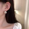 Hebilla de oreja de bola brillante de plata de ley s925 Pendientes de bola de espejo plateado estilo europeo y americano ligero para mujer Pendientes adelgazantes para cara redonda pendientes pendientes