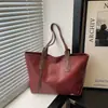 Venta al por mayor del fabricante Estampado de letras Estilo nuevo Simple Casual Texturizado Gran capacidad Conjunto de dos piezas Bolso de hombro Bolso tote para debajo del brazo