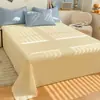 Venta al por mayor del fabricante Funda de edredón de una sola pieza 200X230 Franela cepillada Funda de edredón individual 150 Juego de cubierta de cama Universal para todas las estaciones Funda de colcha para niños