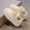 Tênis de Skate Masculino Outono e Inverno 2026 Novo Estilo Sapatos de Inverno para Meninas Tênis Esportivos Infantis Sapatos Brancos para Bebê Baixo Leve